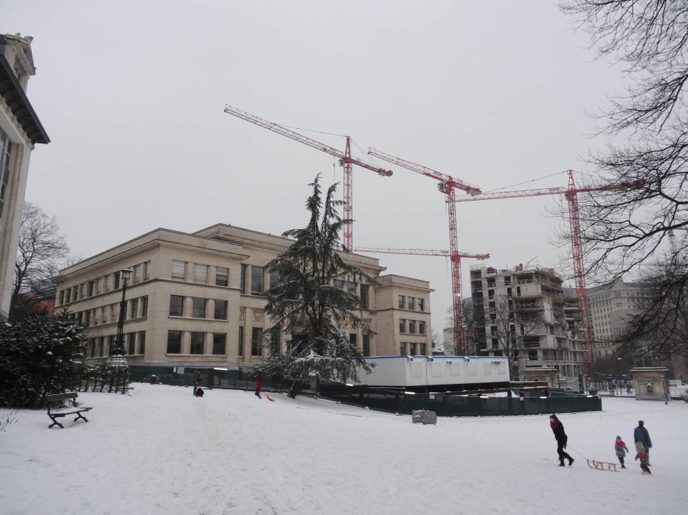 ©delirurbain 2013 - mise en place du chantier du futur musée de l'Europe au centre dentaire Eastman