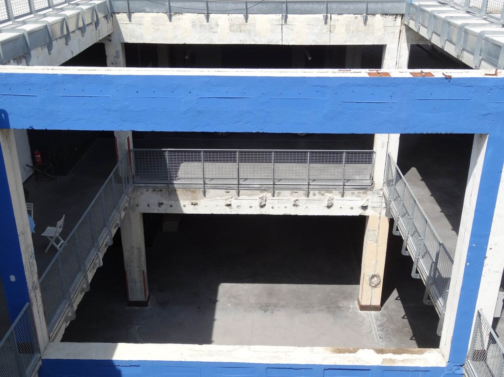 vue sur les circulations et dégagements apportés à la structure 3 08 2014 © delirurbain